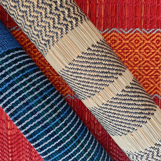 Handwoven, sustainable, artisanal placemats. Made of natural materials